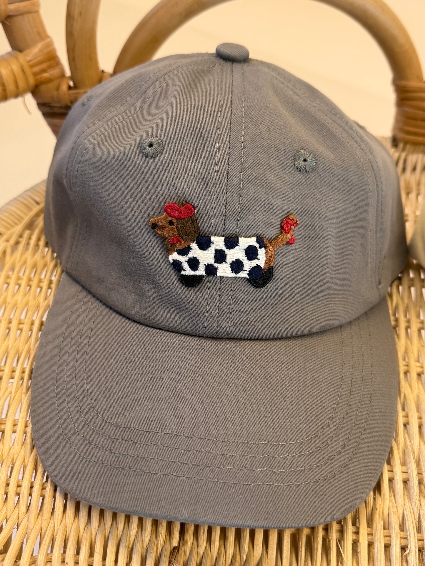 CAP| doggy