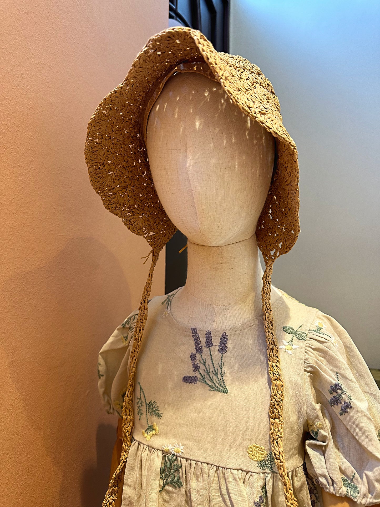 HAT| wave rattan