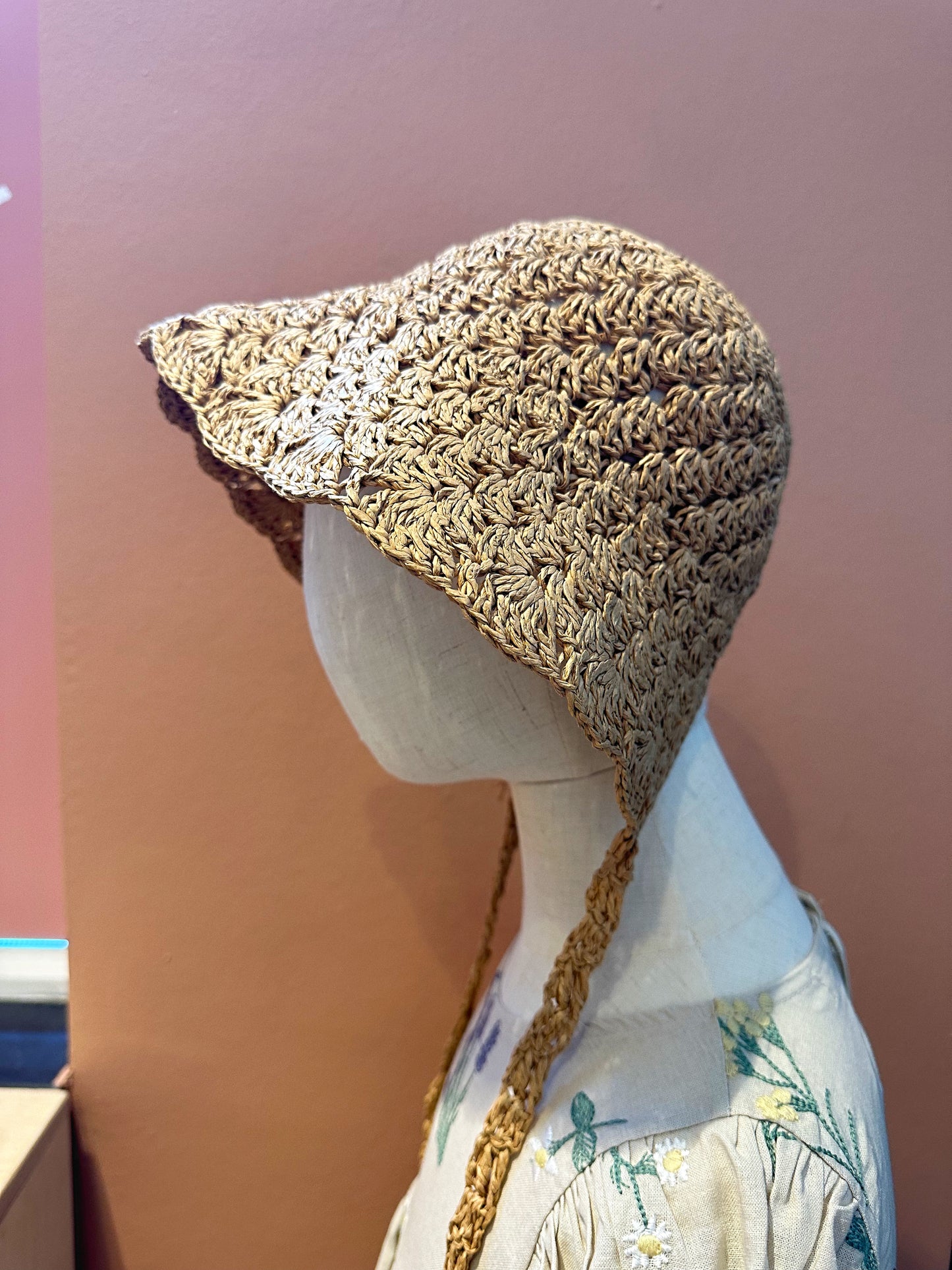 HAT| wave rattan