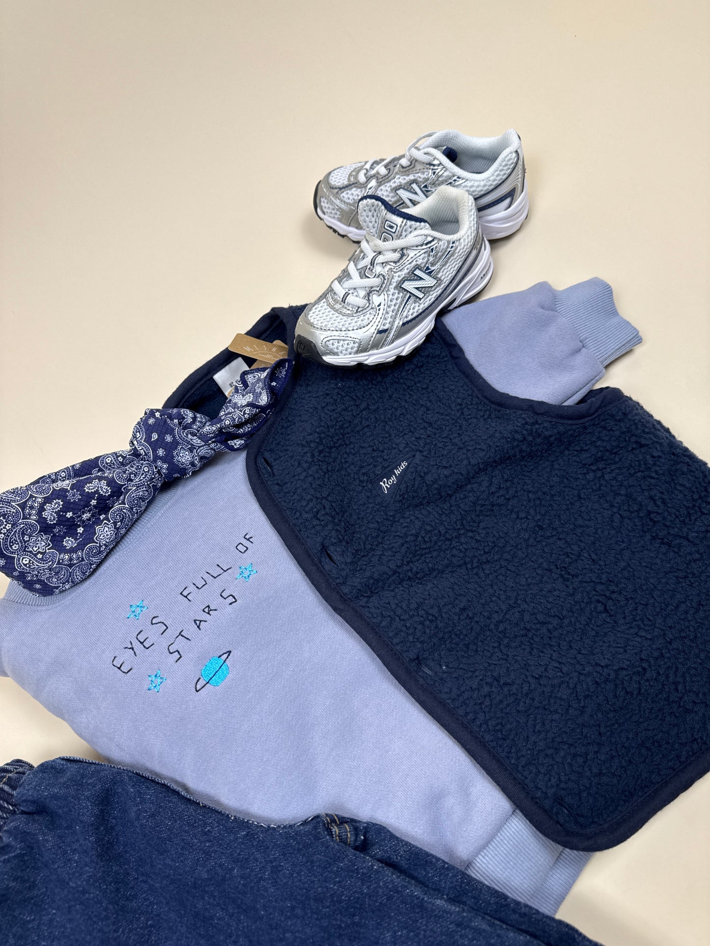 SWEATSHIRT| universe