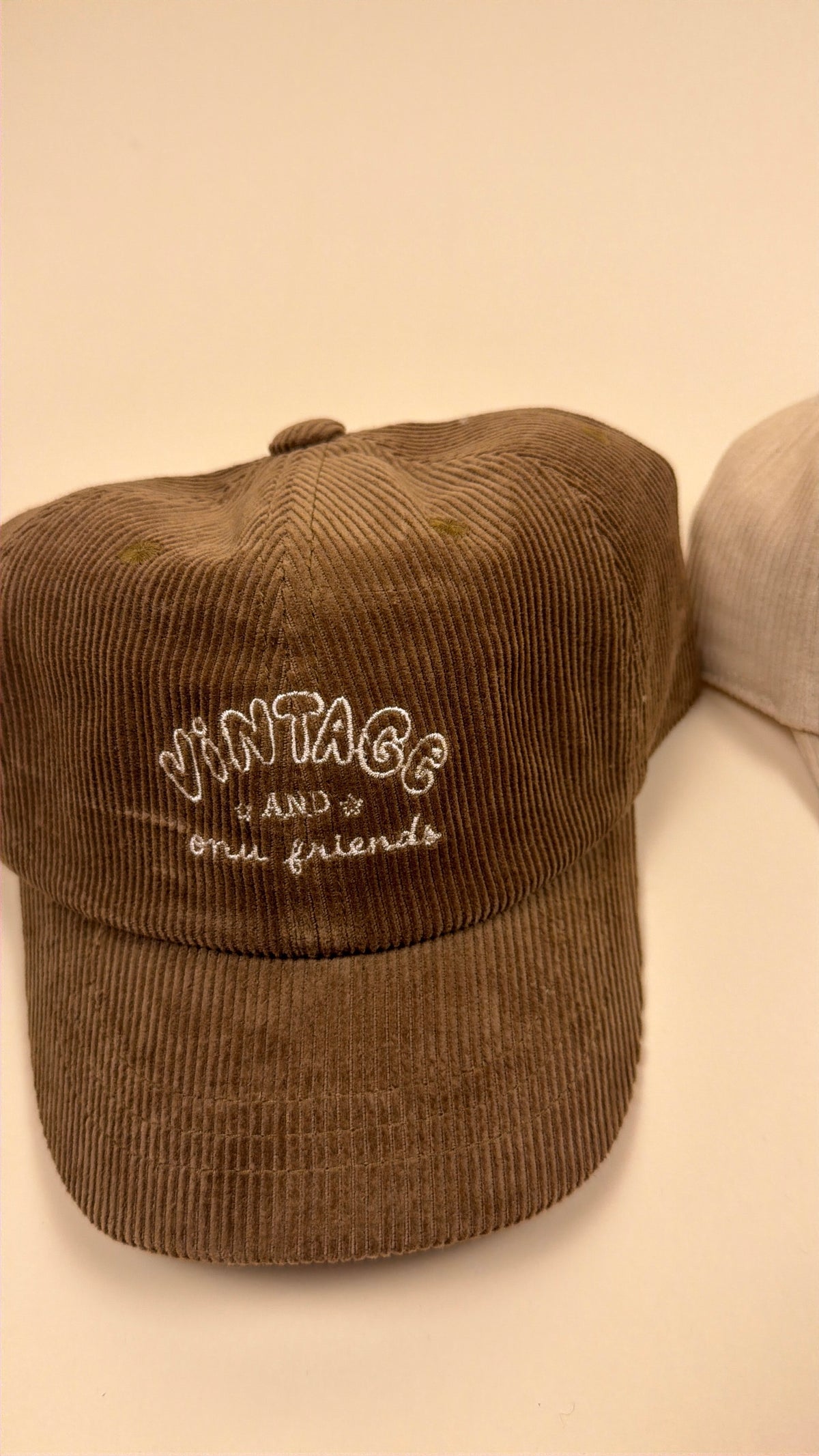 CAP | Vintage Friends
