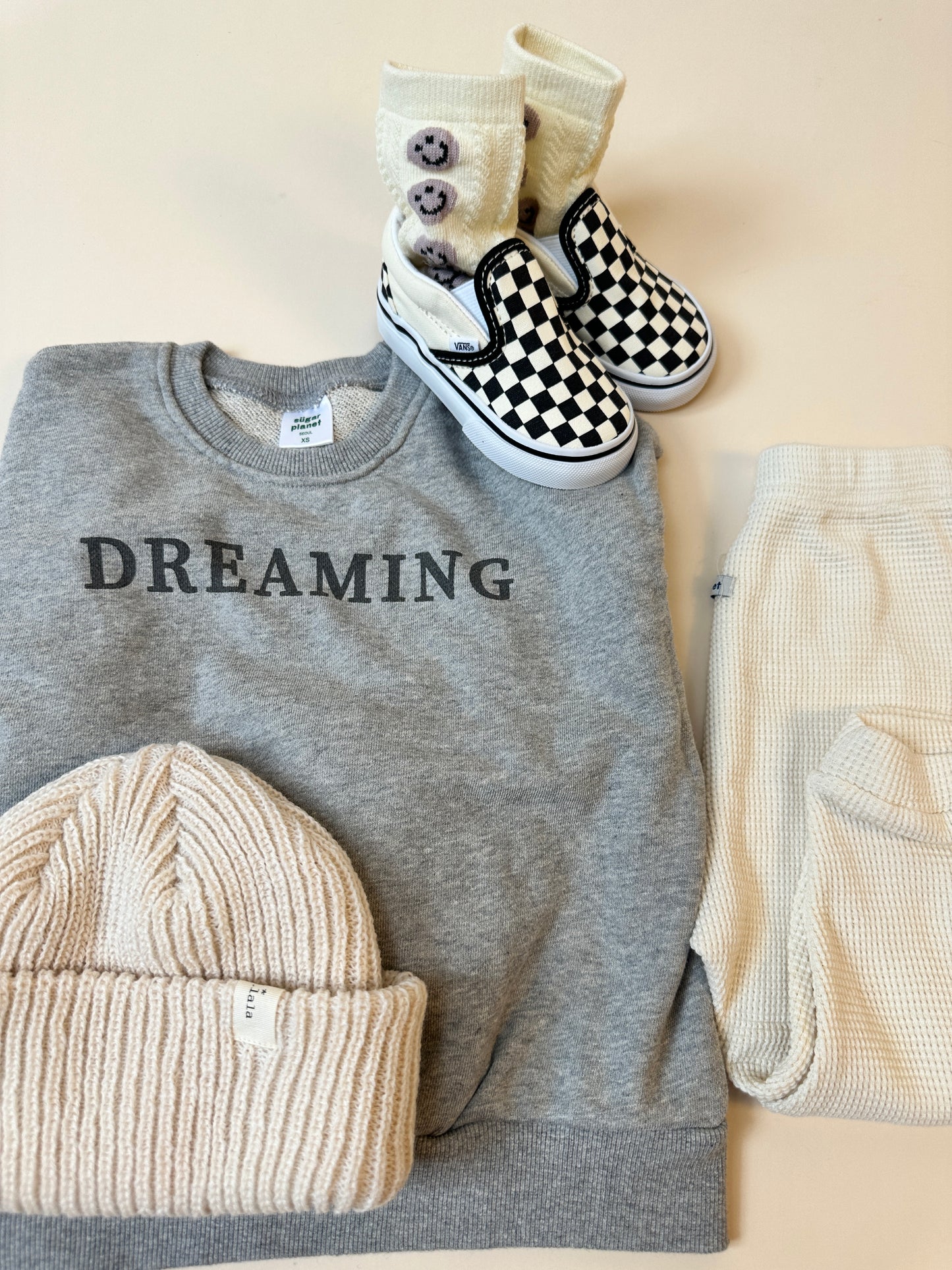 SWEATSHIRT| dreaming