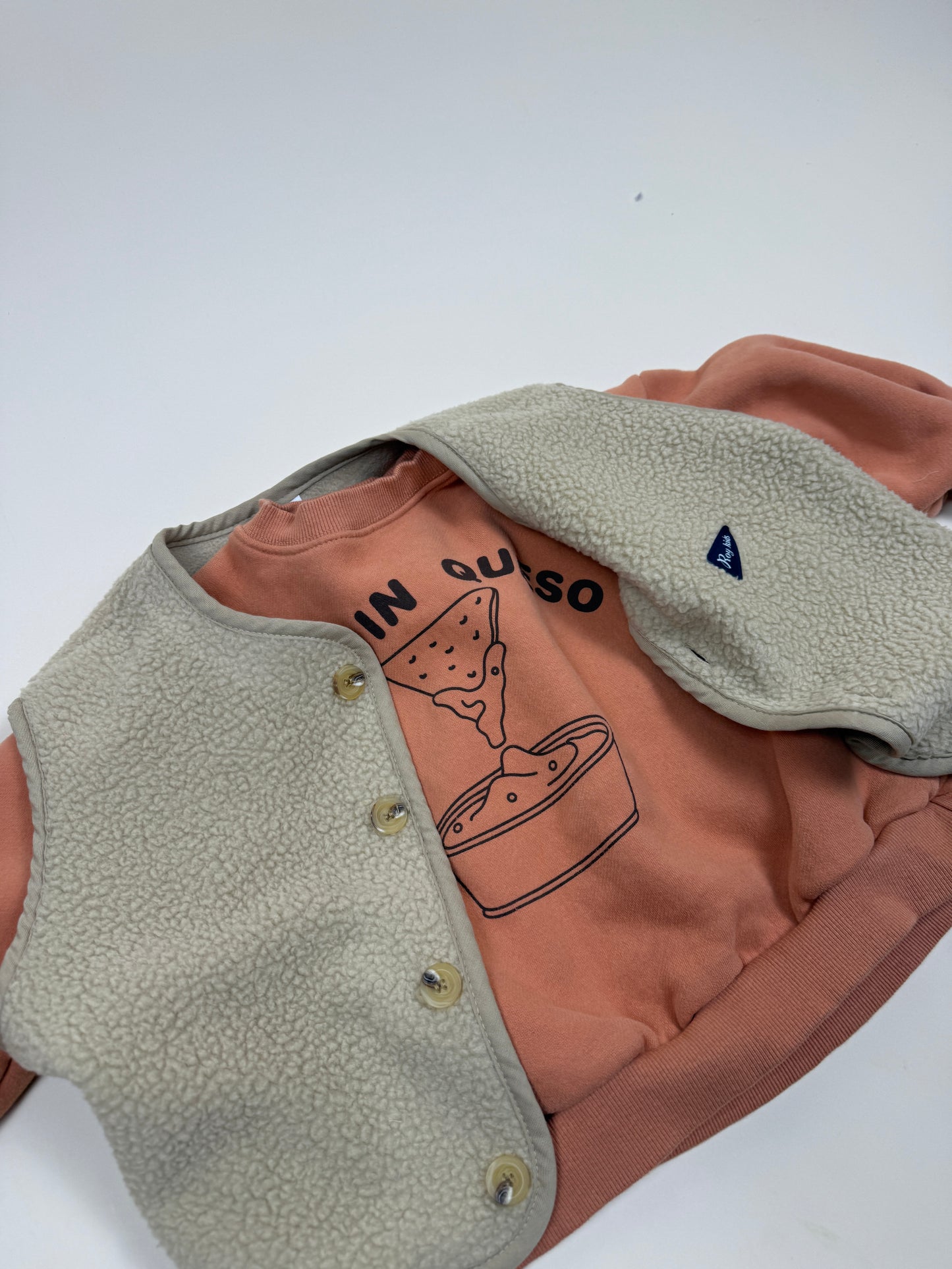 VEST| fleece button