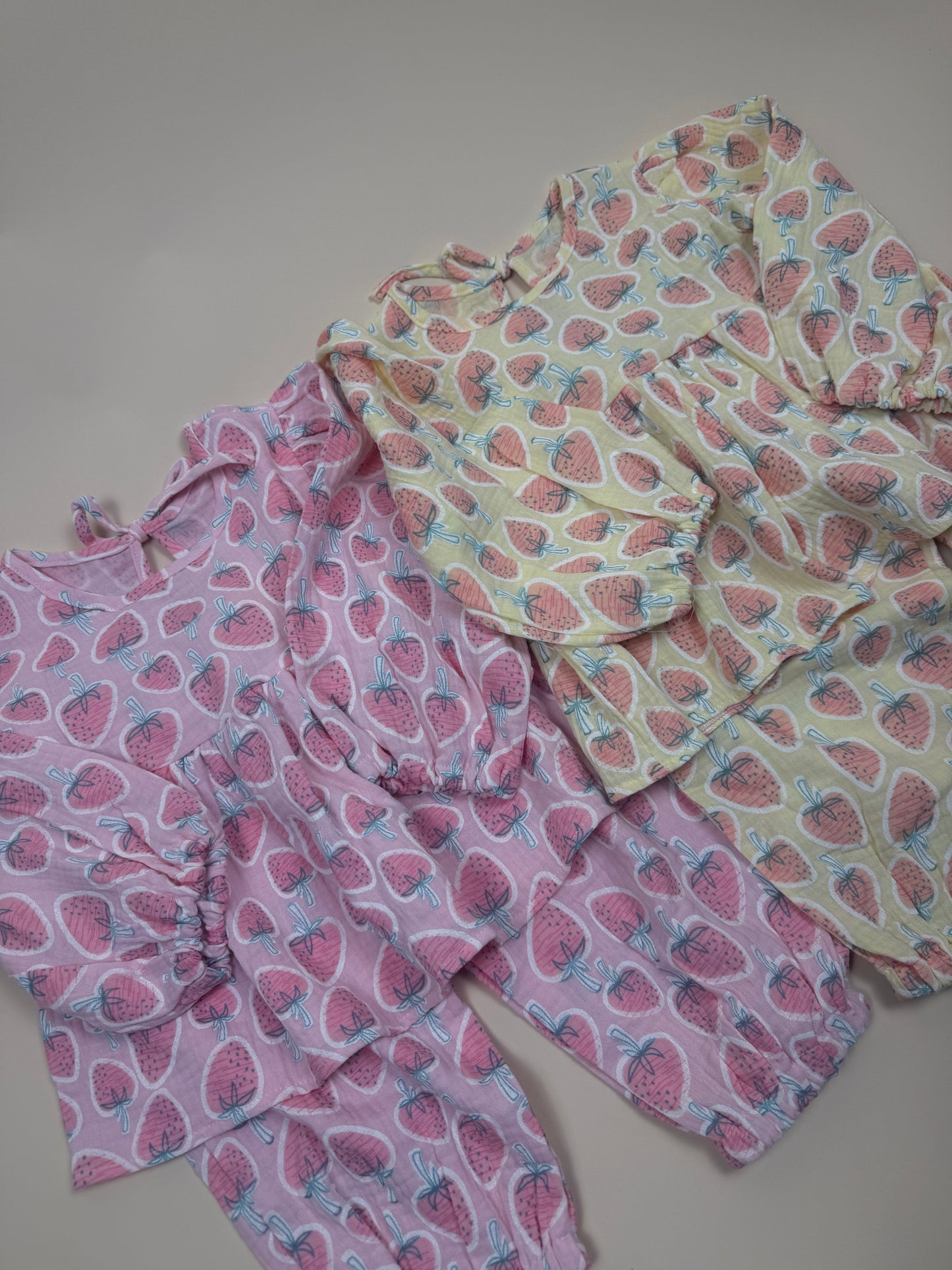 SET | strawberry love