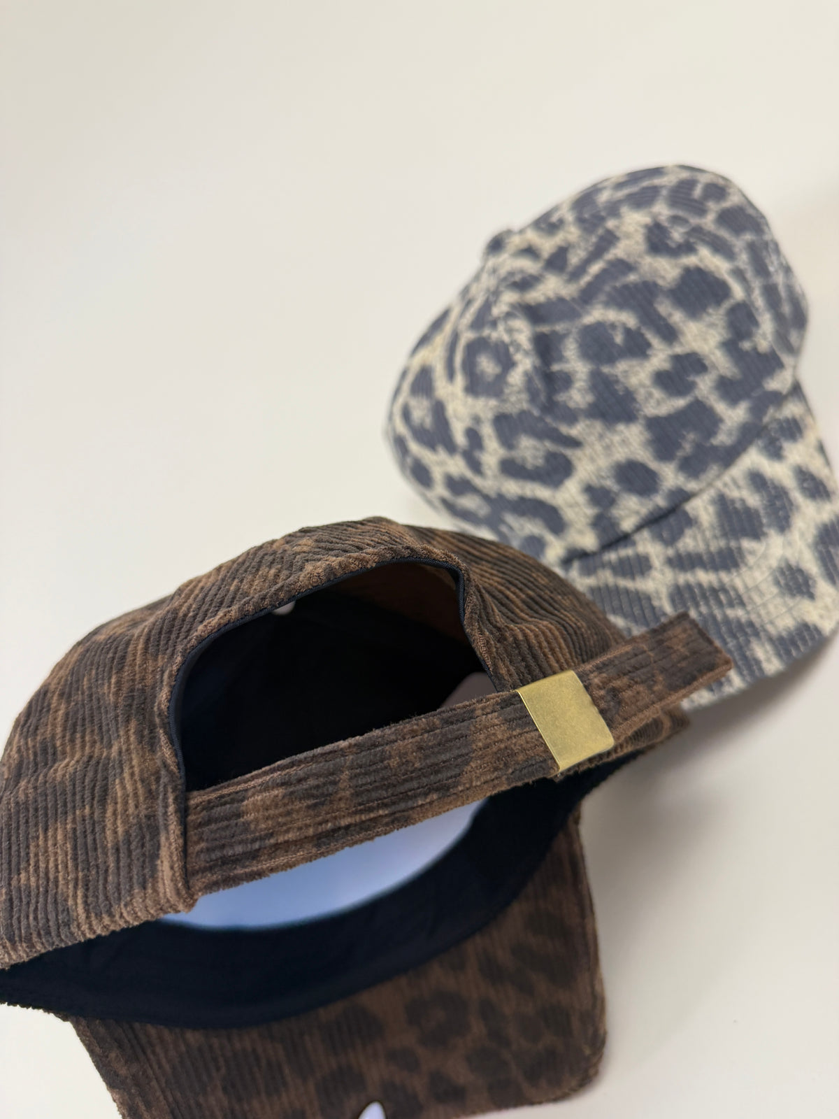 CAP | Wild Leo