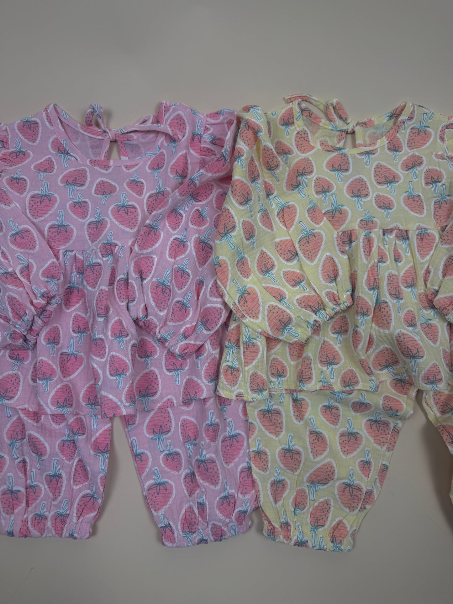 SET | strawberry love