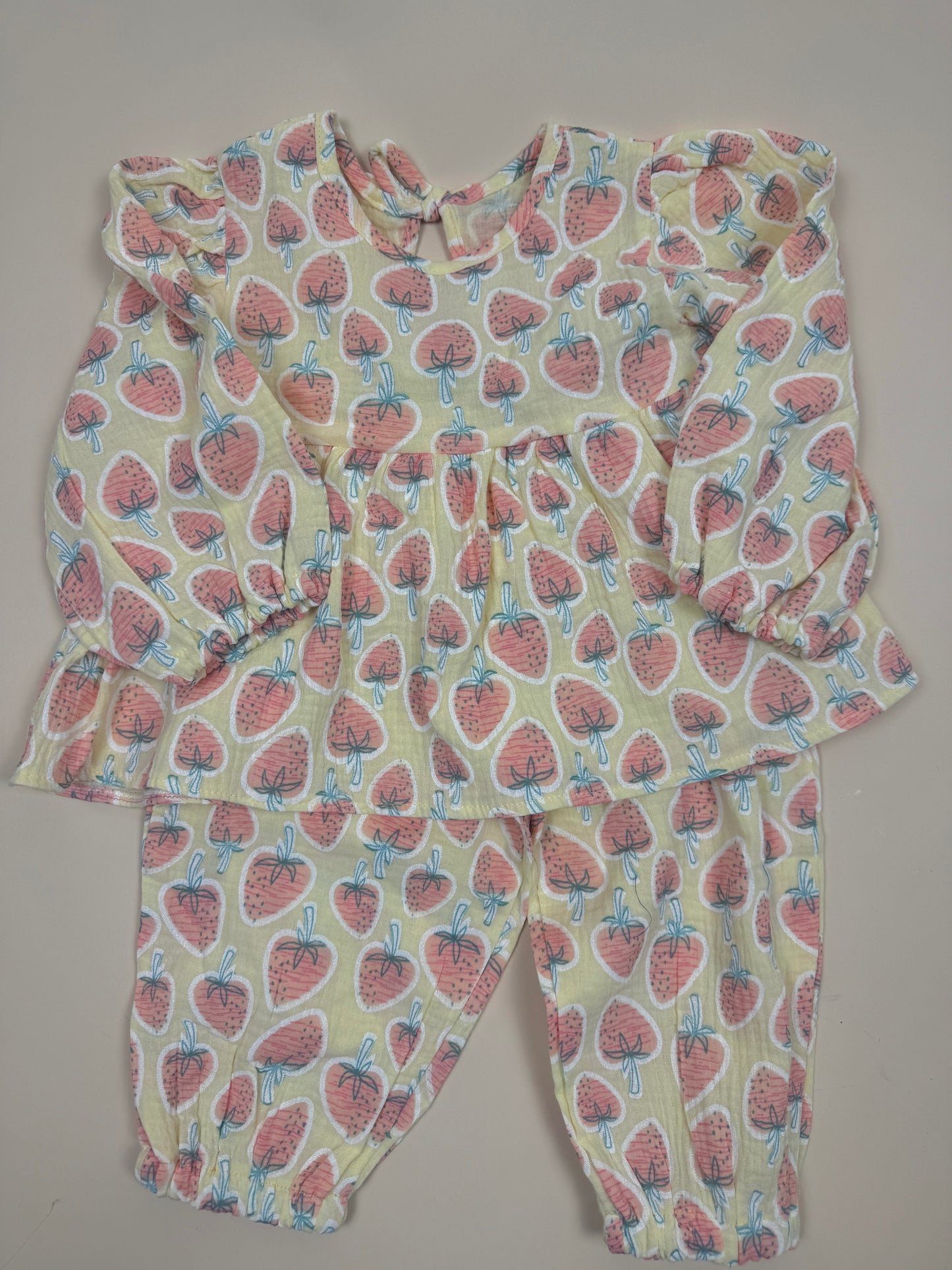 SET | strawberry love