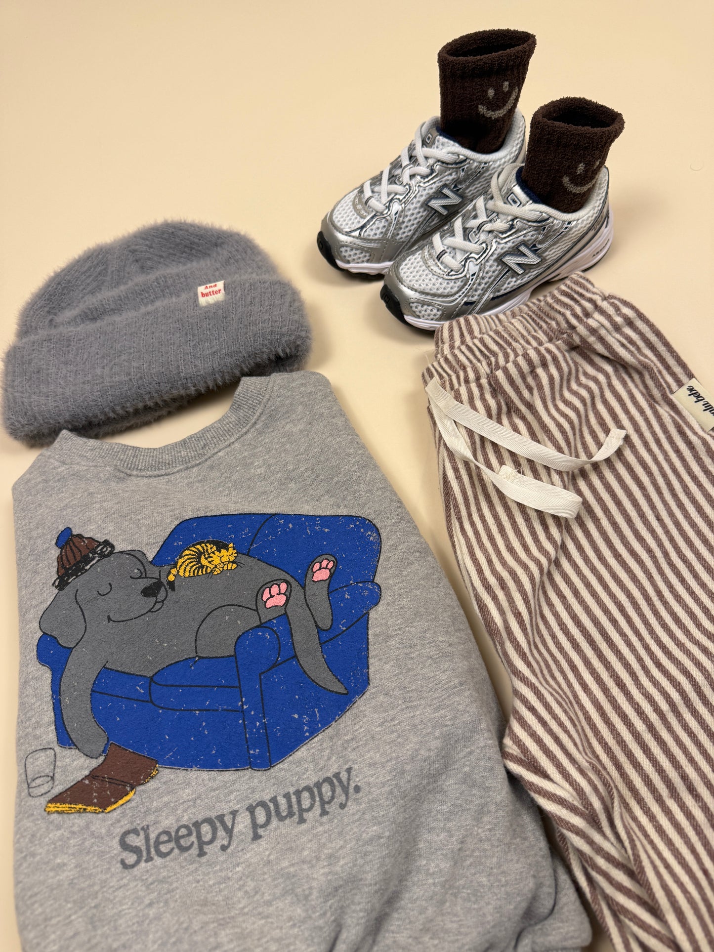 SWEATSHIRT| lazy dog