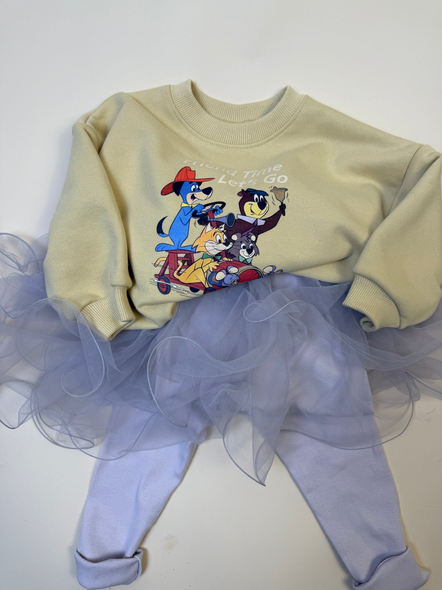 SWEATSHIRT | let’s Go friends