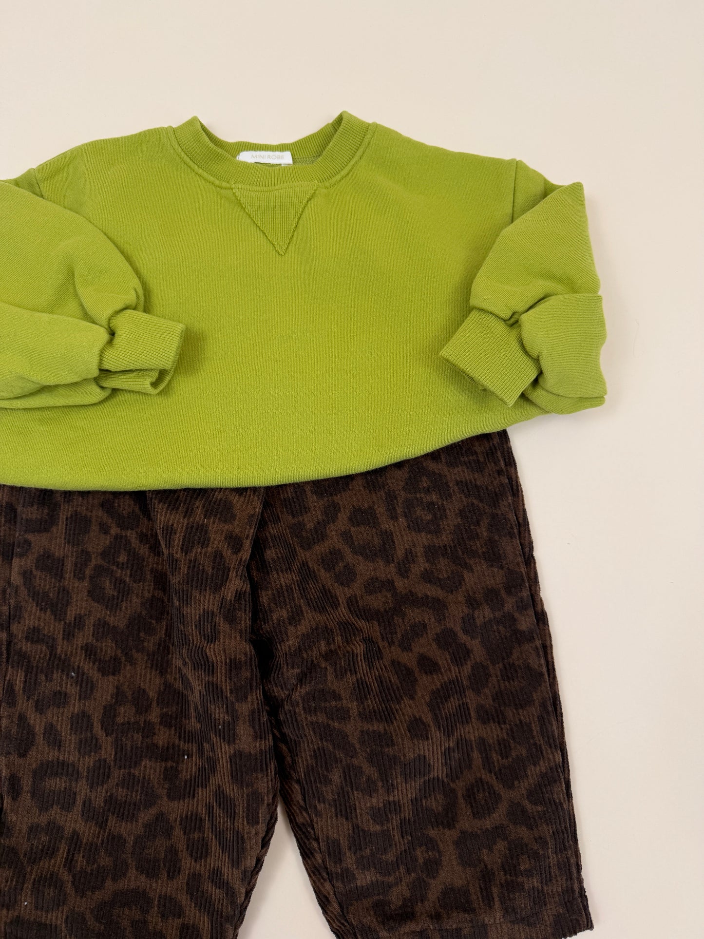 SWEATSHIRT | Bubble Sleeve