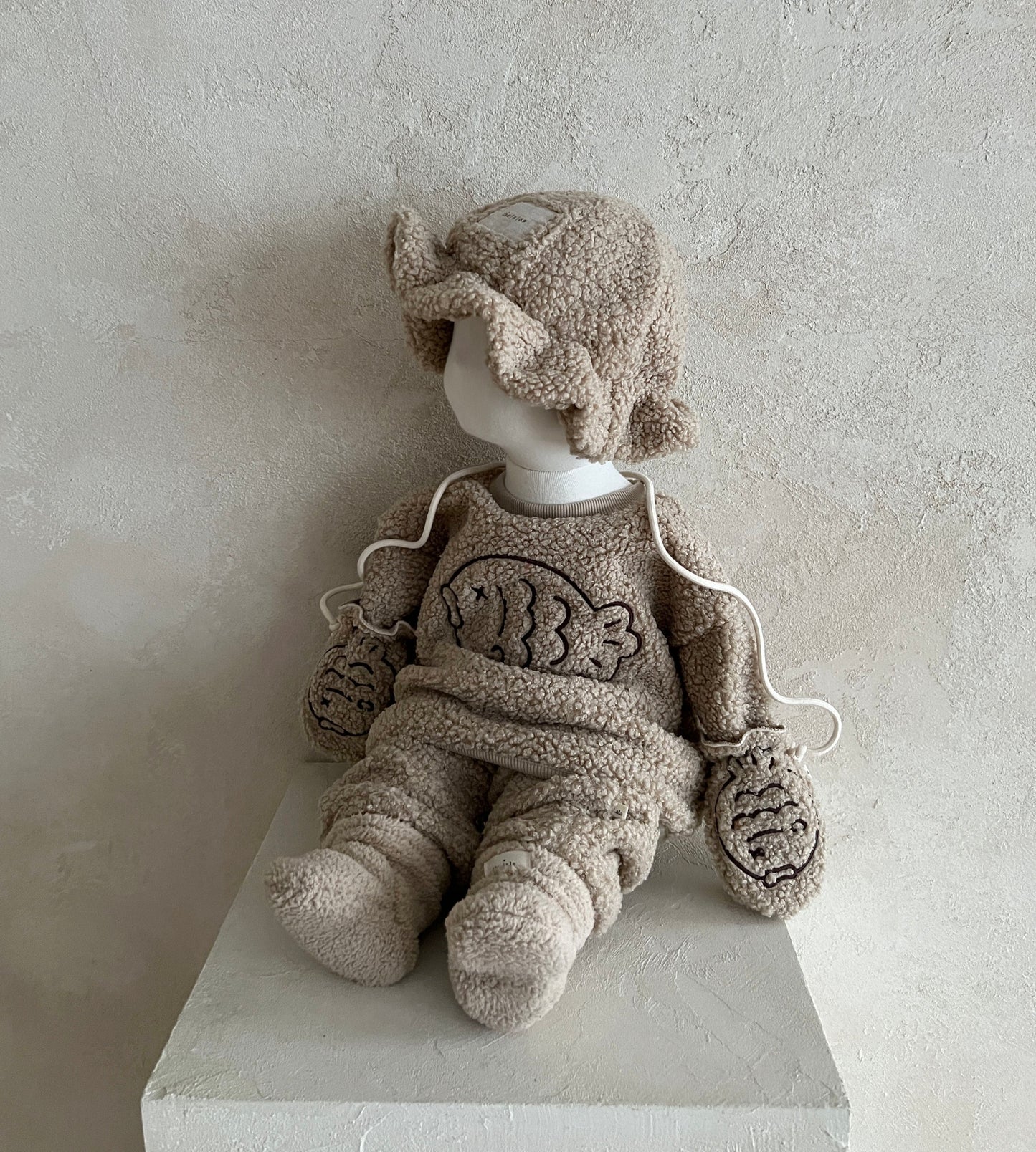 SWEATSHIRT| fish teddy