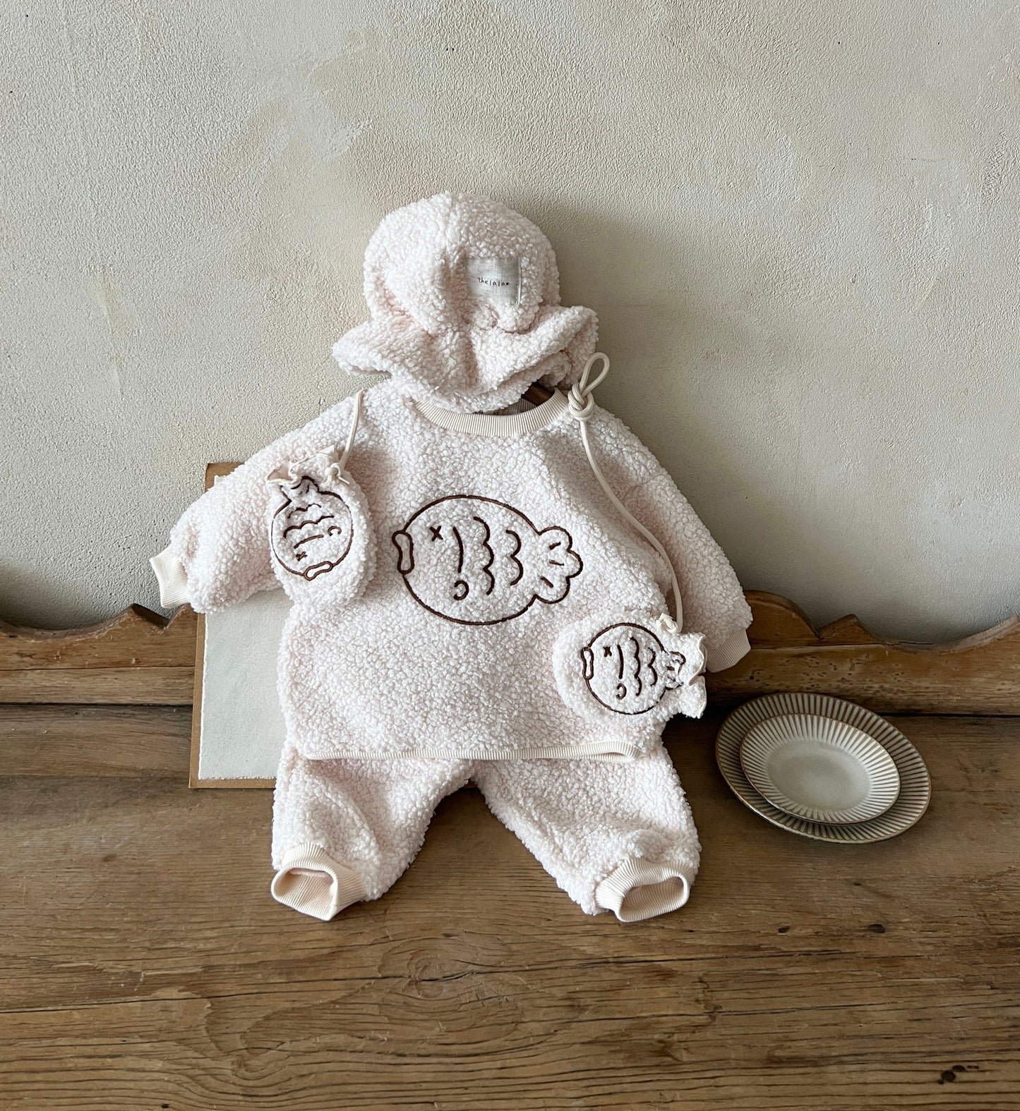 SWEATSHIRT| fish teddy