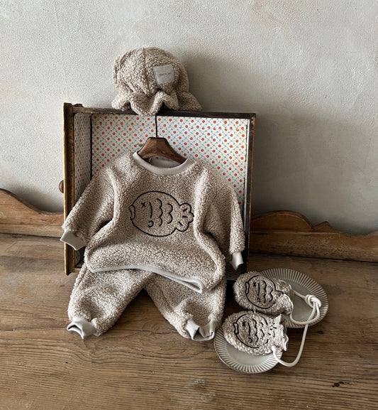 SWEATSHIRT| fish teddy