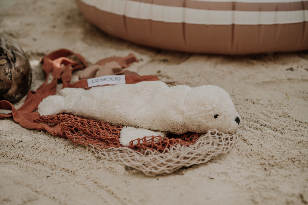 STUFFED ANIMAL| seal